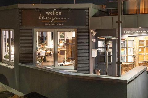 Genuss mit Aussicht bietet das Restaurant „Wellenlänge“ in Rüsselsheim. Foto: Volker Dziemballa (VF