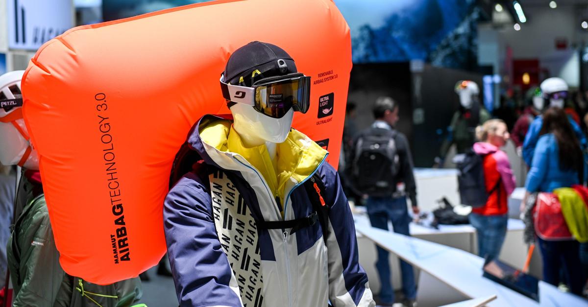 So-sch-tzen-Skifahrer-das-Lawinenrisiko-besser-ein