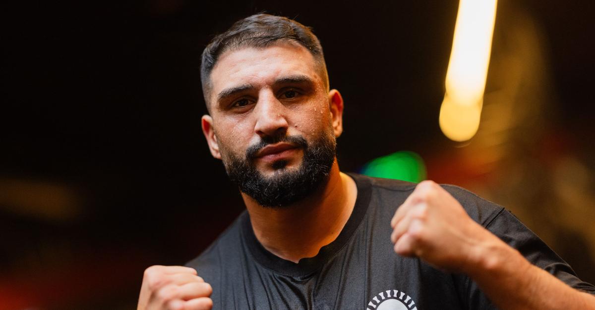 -Sind-ready-Kabayels-Heim-Sieg-n-hrt-Hoffnung-auf-WM-Kampf