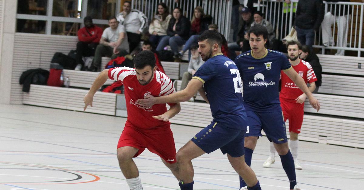 Zu-Gast-bei-den-heimischen-Fu-ball-Schiedsrichtern