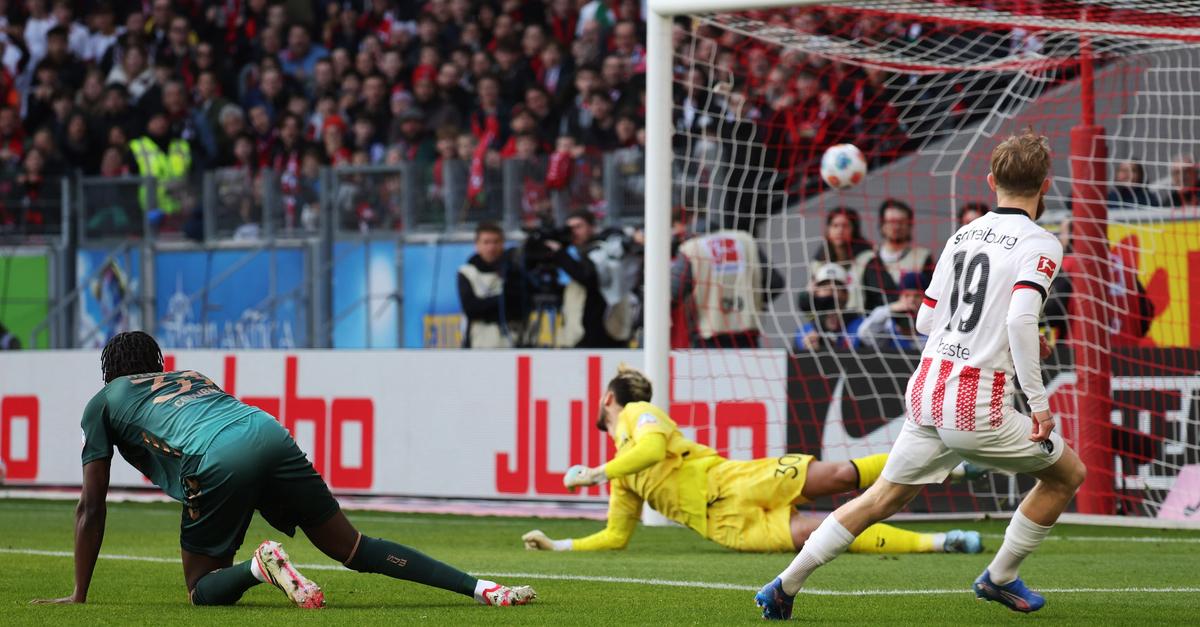 Zehn-Freiburger-verderben-Thioune-Deb-t-f-r-Werder-Bremen