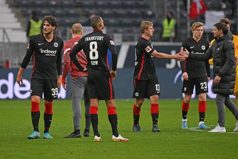 Nach dem Spiel gegen Wolfsburg ist die Eintracht erst einmal enttäuscht. Hier sind unsere Stimmen zum Spiel. Foto: Jan Huebner