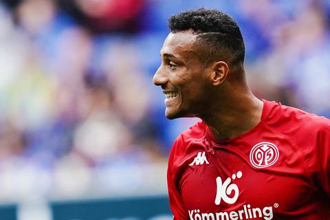 Mainz 05-Offensivmann Karim Onisiwo verzieht das Gesicht.  Foto: dpa