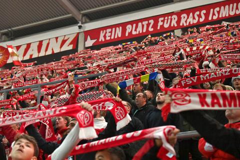 Unter Berücksichtigung der 2G- beziehungsweise 3G-Regel sind bis zu 30.000 Zuschauer in der Mewa Arena gegen den 1. FC Köln zugelassen. Foto: dpa
