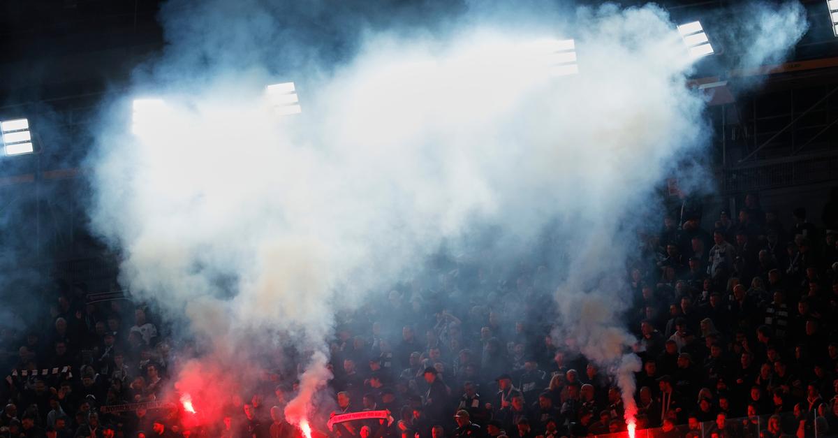 Barcas-Fanseele-kocht-wegen-Eintracht-Anh-ngern