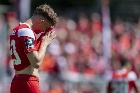Chance verpasst: Der 1. FC Kaiserslautern kann nicht mehr direkt aufsteigen und muss in die Relegation.  Foto: imago/Kirchner-Media