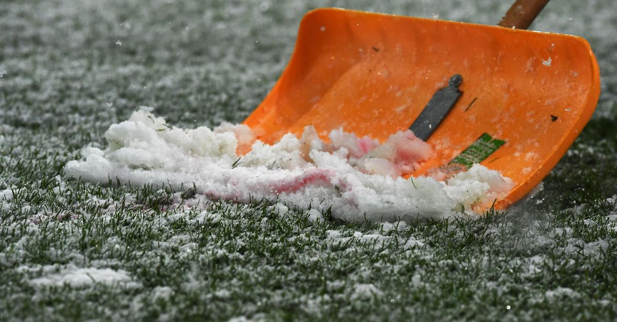 Schnee-und-Eis-Frauen-Spiel-Jena-gegen-Bayern-abgesagt