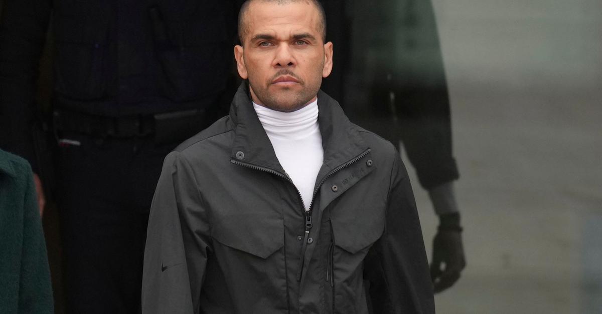 Nach-Prozess-Dani-Alves-muss-Verein-in-Mexiko-entsch-digen