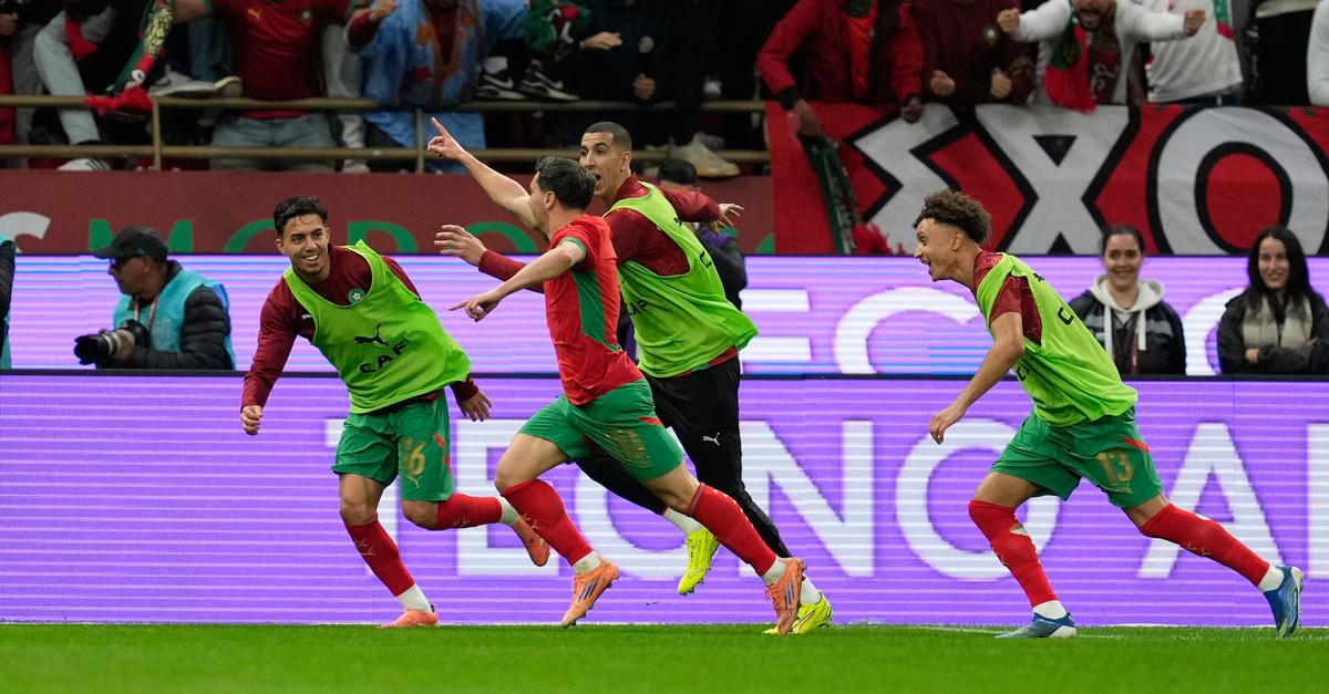 Marokko-und-Kamerun-stehen-im-Viertelfinale-des-Afrika-Cups