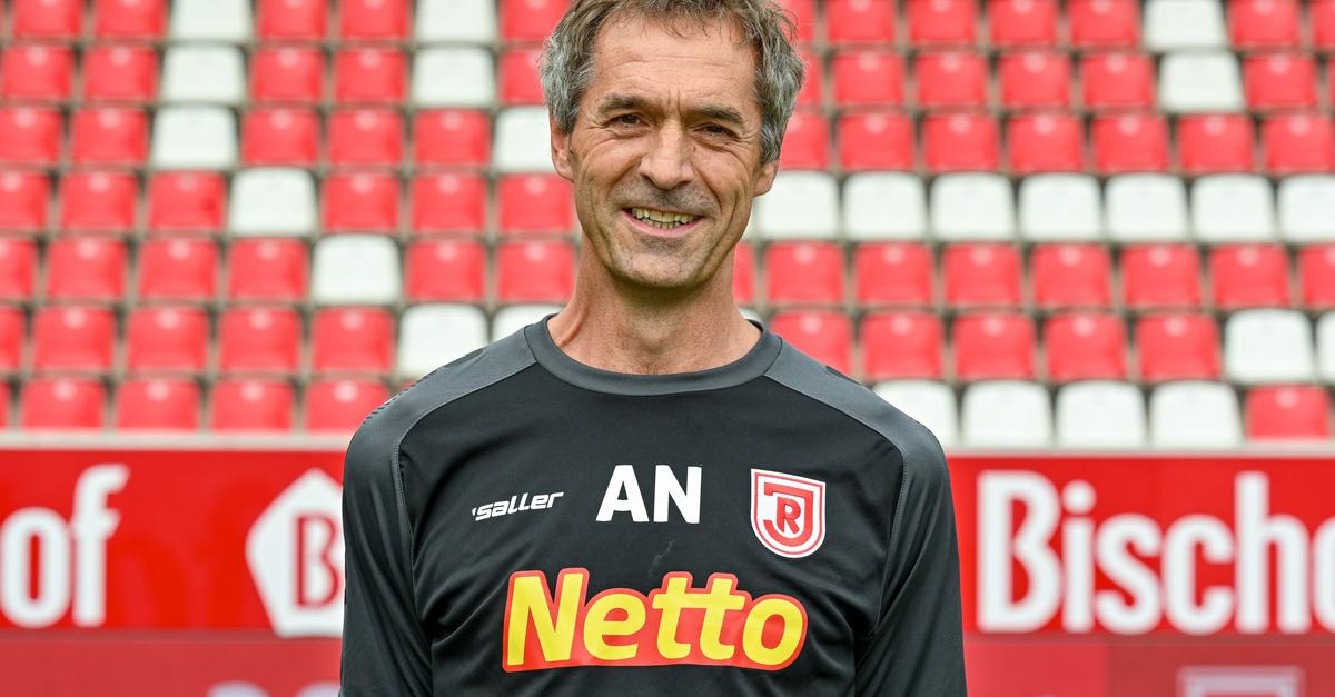 FIFA-ehrt-Regensburger-Teamarzt-mit-Fairplay-Preis