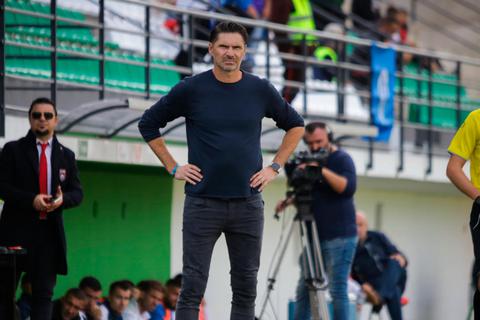 Ist nach seiner Entlassung in Albanien zurück an der Seitenlinie: Ex-Profi und Steinbach-Trainer Thomas Brdaric. Foto: dpa 