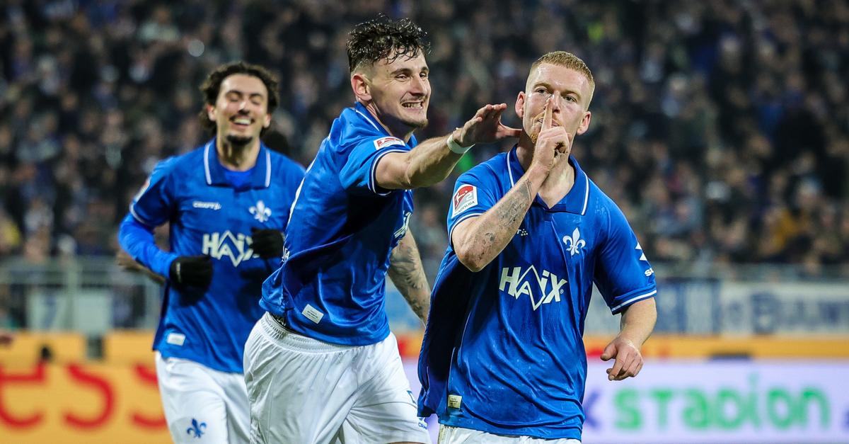 Lilien-News-Komfortable-Darmstadt-F-hrung-zur-Pause