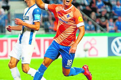 Mathias Honsak erzielte in der ersten Runde des DFB-Pokals beim 3:2-Erfolg des SV Darmstadt 98  in Magdeburg in der Verlängerung den Siegtreffer.  Archivfoto: Michael Taeger