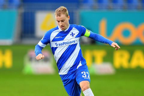 Darmstadt-98-Abwehrmann Fabian Holland. Foto: Florian Ulrich