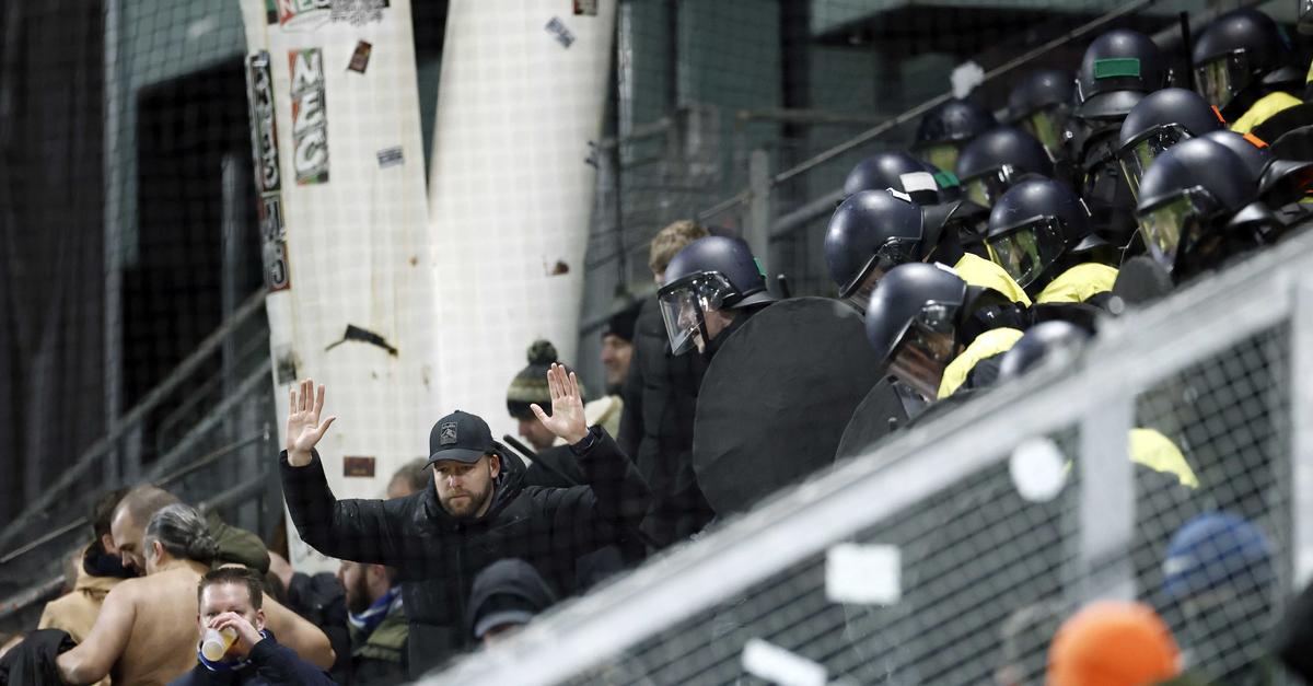 Nach-Fan-Ausschluss-KRC-Genk-erhebt-Vorw-rfe-gegen-Polizei