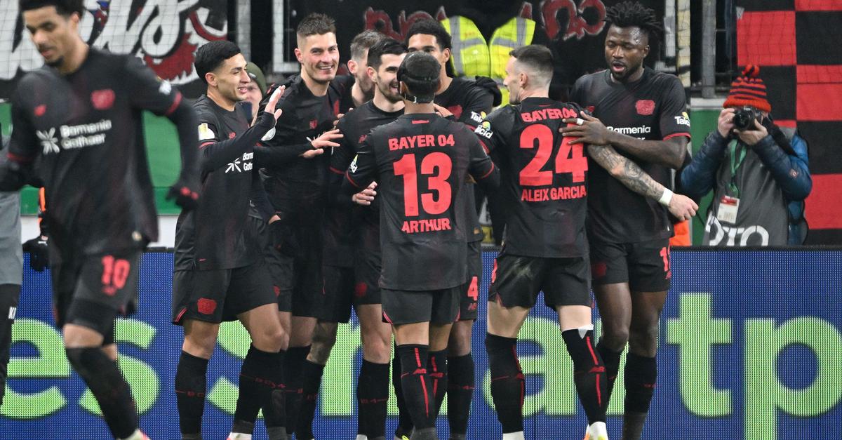 Erster-Halbfinalist-steht-fest-Bayer-bezwingt-St-Pauli