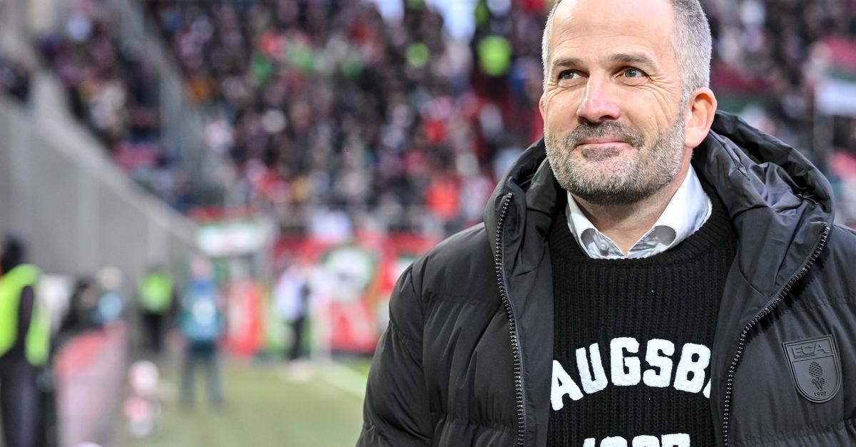 -berraschende-Wende-in-Augsburg-Baum-bis-Saisonende-Coach