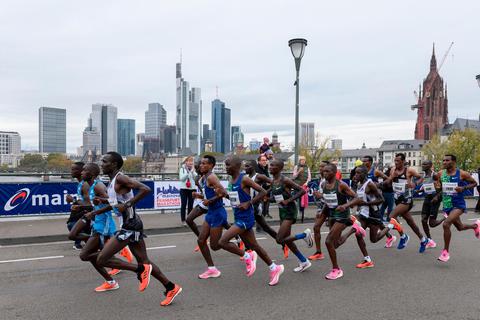 Die afrikanischen Läufer werden wohl - wie bei der Ausgabe 2019 - den Frankfurt-Marathon am Sonntag dominieren. Archivfoto: dpa 