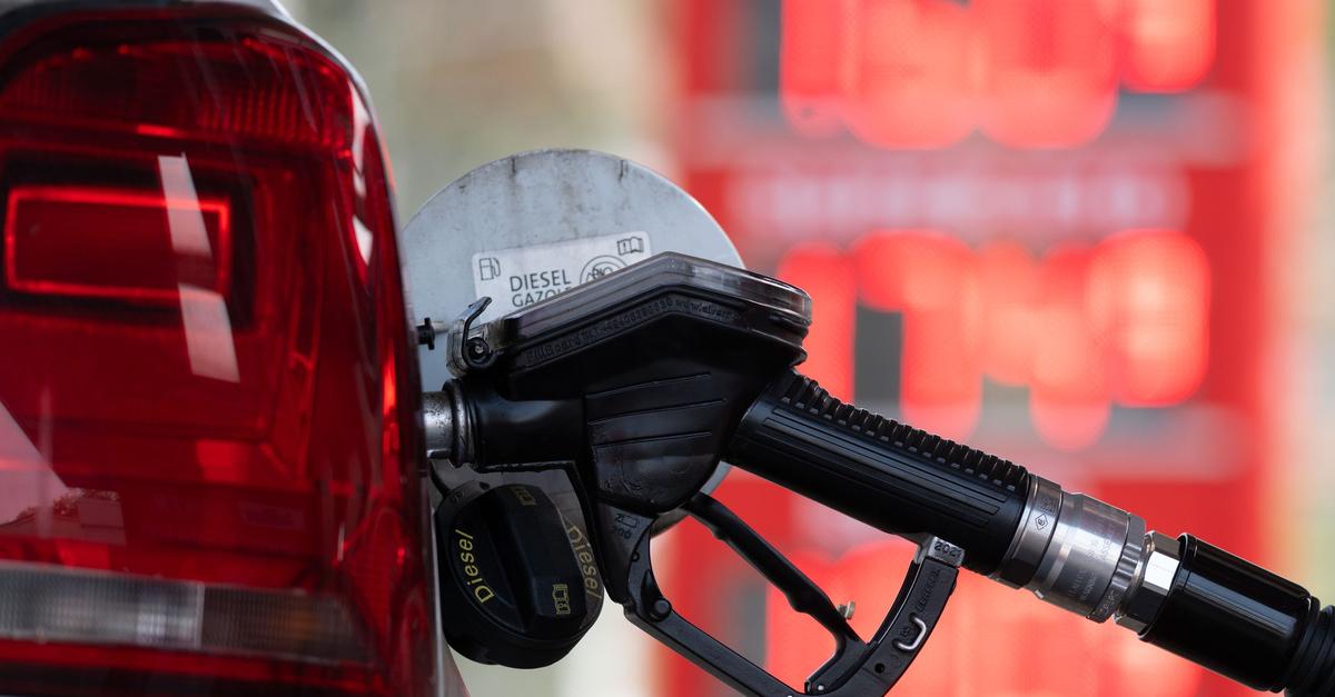 Spritpreise-sinken-deutlich-Super-E10-auf-Jahrestief