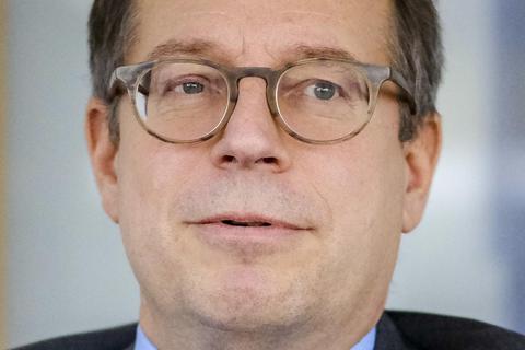 Norbert Rollinger ist Vorstandschef der R+V Versicherung mit Sitz in Wiesbaden. Foto: Sascha Kopp