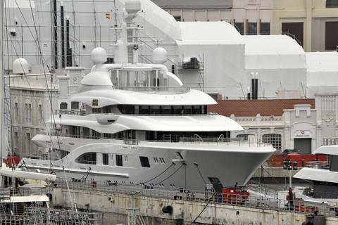 Weltweit werden die Jachten russischer Oligarchen – wie hier in Barcelona – festgesetzt. Foto: dpa